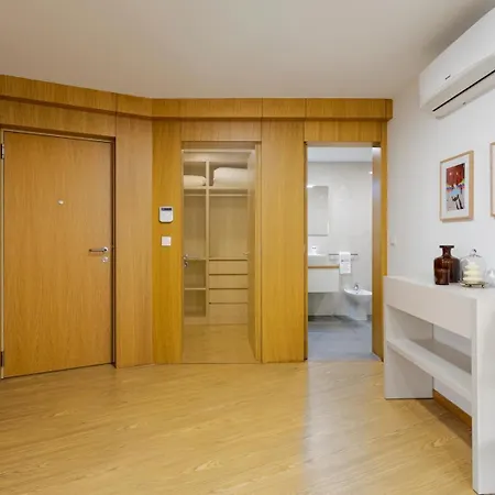 Modern & Flat W/ Garage By Hostwise Porto