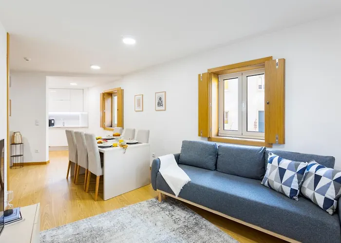 Modern & Flat W/ Garage By Hostwise Apartman *