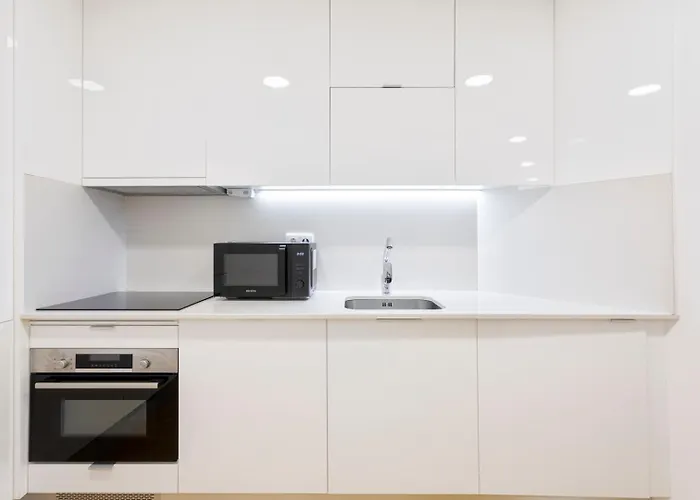 Modern & Flat W/ Garage By Hostwise