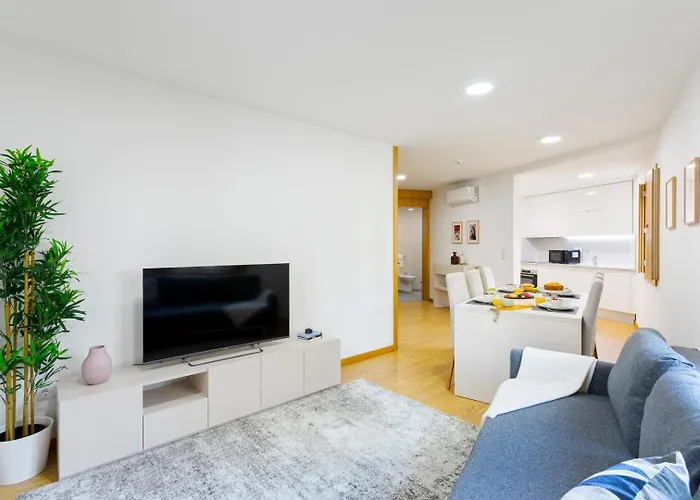 Modern & Flat W/ Garage By Hostwise Apartment Porto