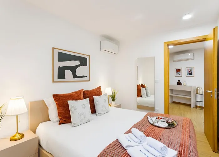 Modern & Flat W/ Garage By Hostwise